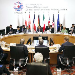 Comisario europeo ve cerca acuerdo sobre la deuda griega