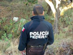 Un contenedor de 10 mil metros se encontraba lleno al 50 por ciento; aseguran dos contenedores más de mil litros. ESPECIAL /