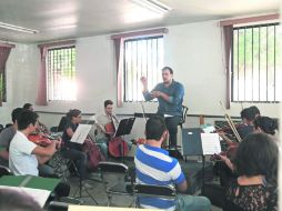 Rodrigo platica sobre la visión que tiene para la orquesta a la que llegó apenas el día primero de este mes de mayo. EL INFORMADOR / M. Vargas