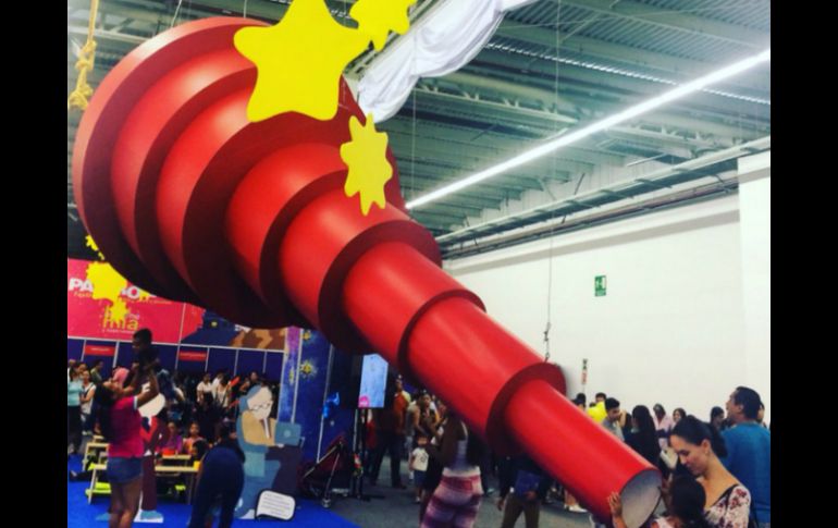 El evento que tuvo mayor relevancia en el gusto del público fue la presentación del astronauta José Hernández. EL INFORMADOR / E. Esparza