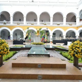 Depositan cenizas de García Márquez en Cartagena