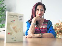 La autora da cabida a las voces de niños y familias que enfrentan esta enfermedad, considerada por la OMS como epidemia mundial. EL INFORMADOR / A. Hinojosa