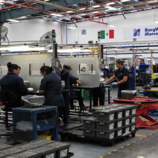 Empresas de autopartes 'aceleran' su inversión a nivel histórico