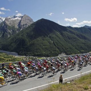 Desplegarán unos 23 mil policías para el Tour de Francia