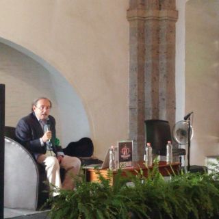 Realizan conferencia 'Desarrollo de los Jóvenes Pintores'