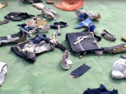 Expertos no han podido confirmar, con base en los restos hallados, si se produjo una explosión en la cabina del aparato. AFP /