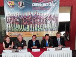 En el marco de los 100 años de la institución rojinegra, el club llevará a cabo el campamento con entrenadores blaugranas. EL INFORMADOR / J. Robles