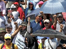 Por espacio de dos horas se llevó a cabo un diálogo con los docentes de la CNTE hasta lograr un acuerdo. SUN / J. Serratos