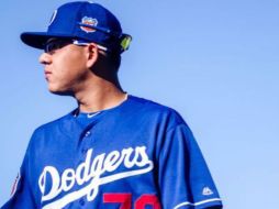 El pitcher mexicano se convertirá en el lanzador más joven de la novena de Los Ángeles en hacer su debut. TWITTER / @theteenager7