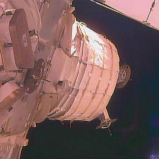 La NASA suspende despliegue de módulo inflable en EEI