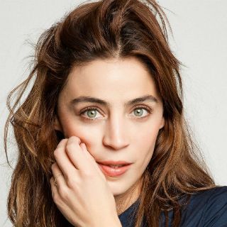 Ilse Salas vive una historia de amor insólita