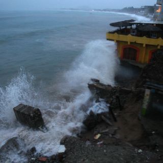 Prevén temporada de huracanes 'normal' en el Atlántico