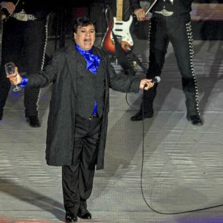 Anuncian gira de Juan Gabriel por Estados Unidos