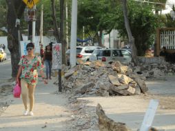Vecinos denunciaron que autoridades tapatías derribaron una barda y una plazoleta en la zona sin consultar su opinión. EL INFORMADOR / F. Atilano