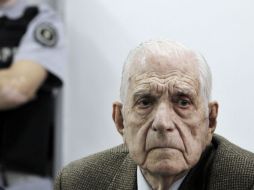 Bignone, quien ya cumple varias condenas por crímenes de lesa humanidad, fue el último presidente de facto de la dictadura militar. EFE / ARCHIVO