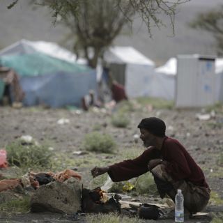 EU suspende entrega de bombas de racimo a Arabia Saudita