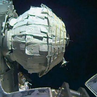 La NASA desplega con éxito el módulo inflable en la EEI