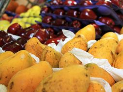 Todos los alimentos brindan algún beneficio para para salud, la cuestión es saber de qué manera y proporción consumirlos cada día. EL INFORMADOR / ARCHIVO