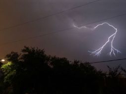 Se han efectuado más de 50 rescates desde que comenzaron las lluvias el jueves en la mañana. TWITTER / @rickyrico17