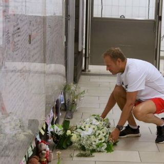 Presidente del Consejo Europeo homenajea a víctimas de Bruselas