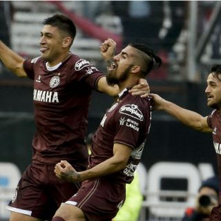 Lanús aplasta a San Lorenzo