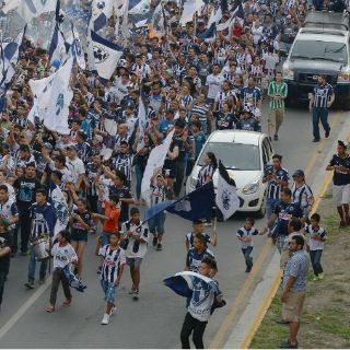 Aficionados del Pachuca, presentes en territorio Rayado