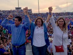 La esposa del ex presidente Felipe Calderón participó en el cierre de campaña del senador con licencia en esa ciudad fronteriza. TWITTER /  ‏@Mzavalagc