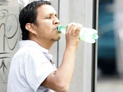 No se debe tomar bebidas frías porque las cuerdas vocales se dañan. EL INFORMADOR / ARCHIVO