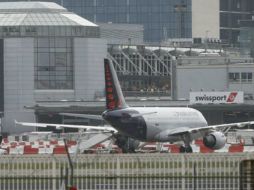 El aeropuerto ya habilitó hace unos días un nuevo esquema de vuelo que permitió aumentar hasta 28 el número de despegues por hora. EFE / ARCHIVO