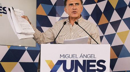 Miguel Ángel Yunes Linares es impulsado por el PAN y el PRD. SUN / A. Acosta