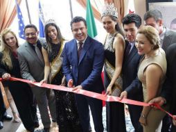 Sandoval, al igual que lo hizo en días pasados en Chicago, también reiteró el llamado a la reflexión del voto en EU. ESPECIAL / Aristóteles Sandoval