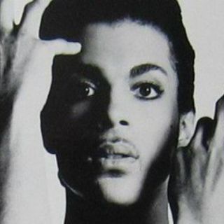 Prince rompe récords en Billboard