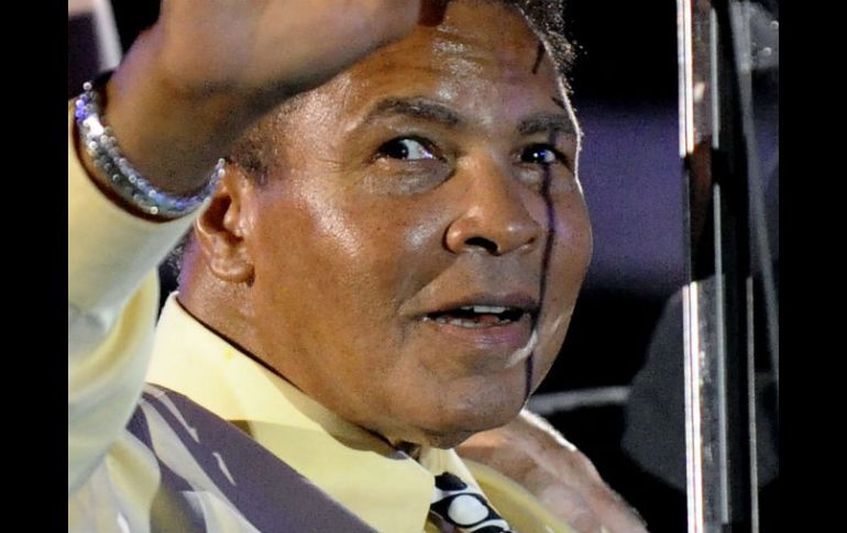 El ex boxeador ha luchado con la enfermedad de Parkinson por años. EFE / ARCHIVO