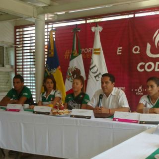 Reconocen a atletas de Jalisco que cumplieron ciclo olímpico