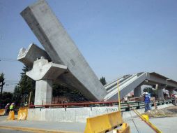 El pasado 4 de mayo, tres trabes de la misma obra se derrumbaron porque los soportes provisionales se vencieron. SUN / ARCHIVO