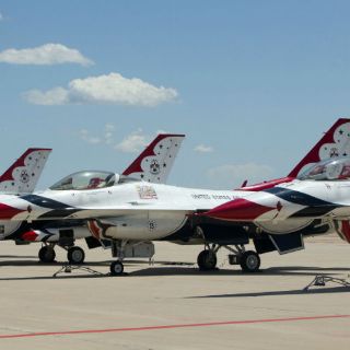 Avión de la Fuerza Aérea de EU se estrella en Colorado
