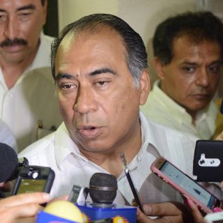 Gobierno de Astudillo resuelve demandas de la policía estatal