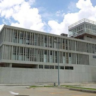 Recluyen en centro de alta seguridad a custodios por fuga de reos