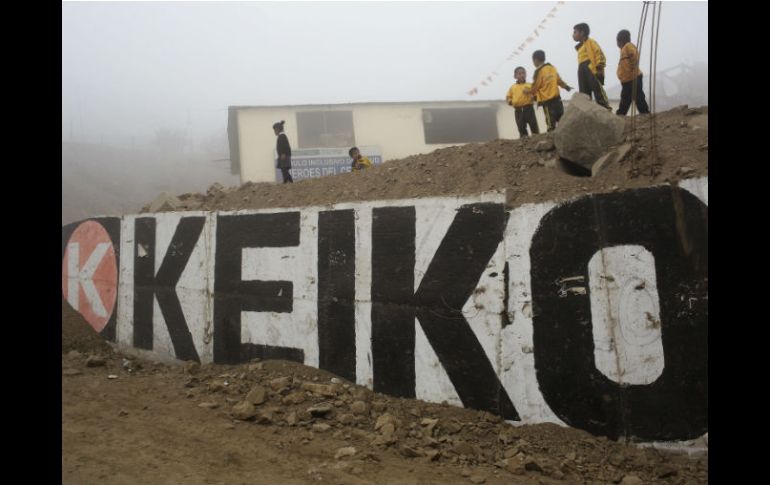 Kuczynski afima que su contrincante aún ''escucha'' a su padre, quien se encuentra en prisión por crímenes durante su gobierno. AP / R. Abd