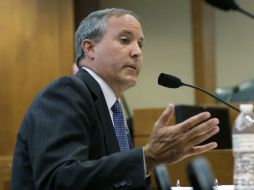 Ken Paxton toma medidas para silenciar a un exregulador estatal que en 2010 se le ordenó desechar investigación de fraude. AP / E. Gay