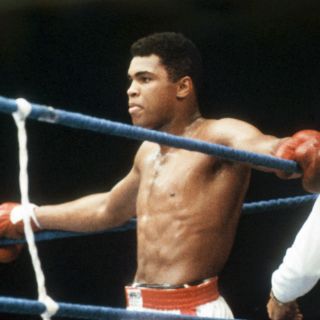 Candidatos demócratas lamentan muerte de Muhammad Ali