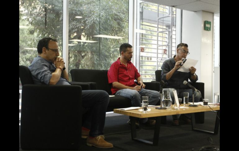 Mario Heredia subrayó que a lo largo del poema se trata el asunto de la luz, aunque no significa que al desollarlo este alumbre. EL INFORMADOR / E. Barrera