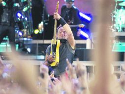De culto. Springsteen se convirtió temporalmente en 'el Mesías' de 65 mil almas. EFE /
