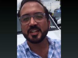 Yunes Márquez grabó a los policías y subió el video a redes sociales donde manifestó que lo habían detenido arbitrariamente. TWITTER / @FYunesMarquez