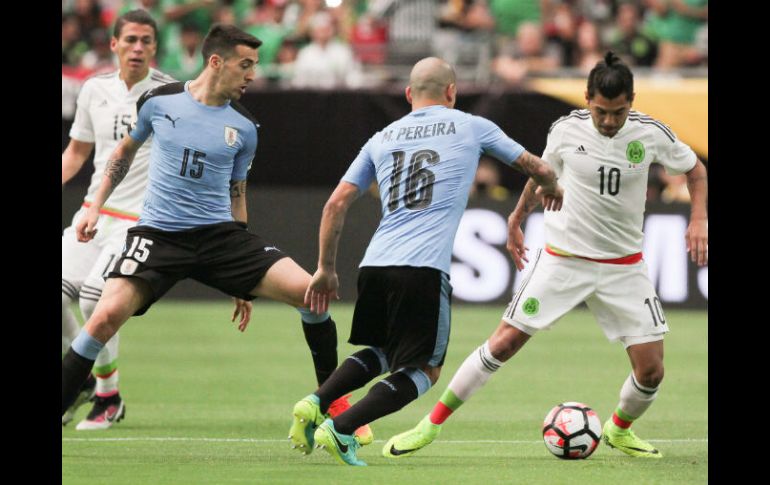 Osorio explicó que el bajón de juego de un tiempo a otro por parte del Tri se debió al temor de perder la ventaja. NTX / I. Hernández