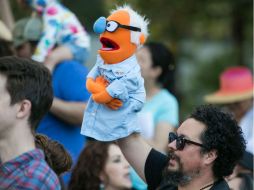 Un simpatizante con una marioneta del aspirante Bernie Sanders. AFP / J. Alcorn