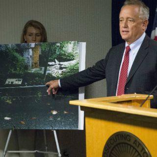 No habrá cargos contra madre de niño que cayó a foso de gorila