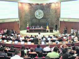 Como parte del sistema anticorrupción, diputados analizan las iniciativas de juicios políticos y el retiro del fuero. ESPECIAL /