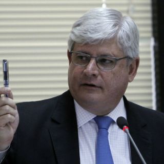 Brasil pide detener a presidentes del Senado y Diputados