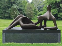 Moore la consideraba una de sus obras más importantes por lograr que la forma y el espacio fueran esculturalmente inseparables. AP / S. Young